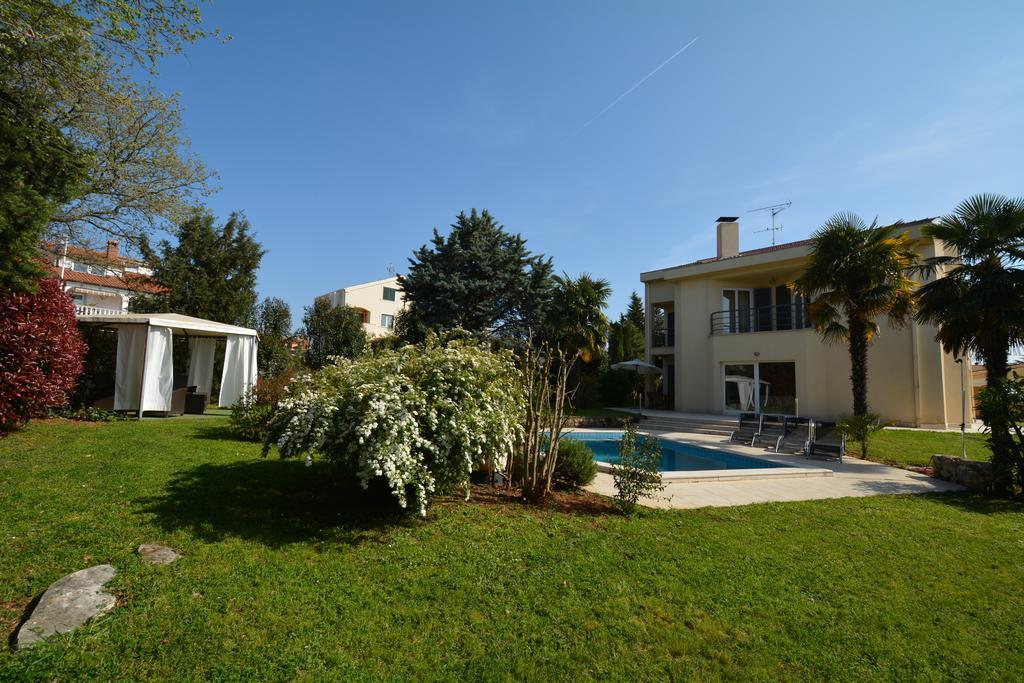 Apartments Gala Poreč Exteriör bild