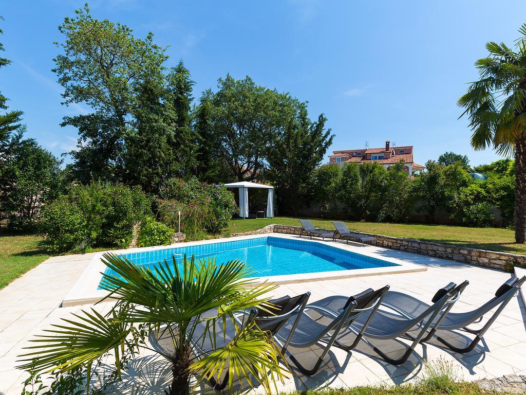 Apartments Gala Poreč Exteriör bild